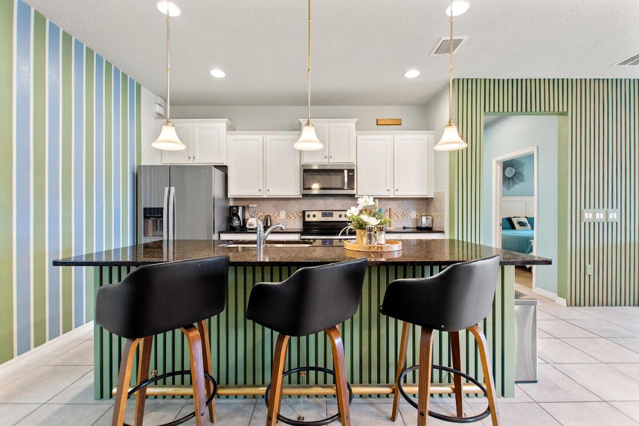 Stylish Cozy Family Getaway With Private Pool And Lake View Kissimmee Bagian luar foto