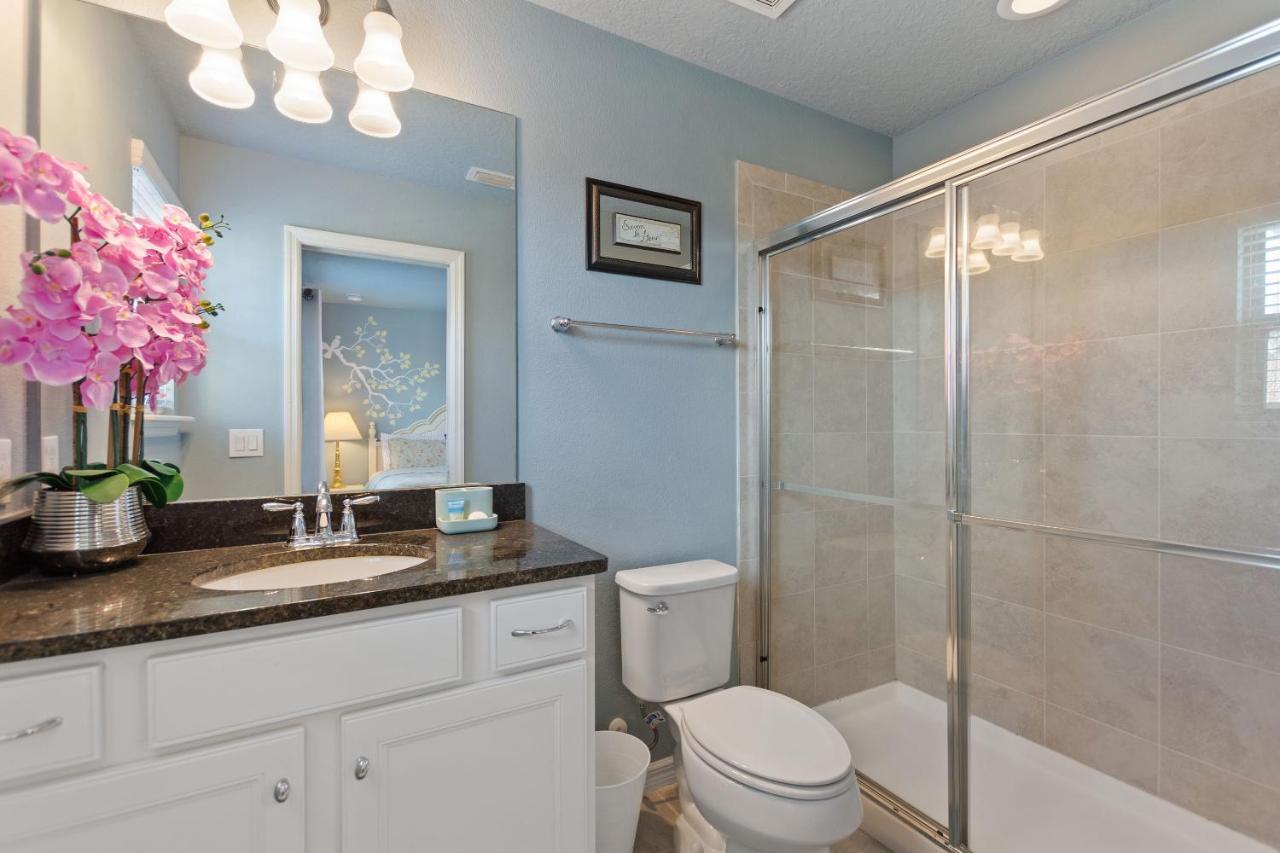 Stylish Cozy Family Getaway With Private Pool And Lake View Kissimmee Bagian luar foto