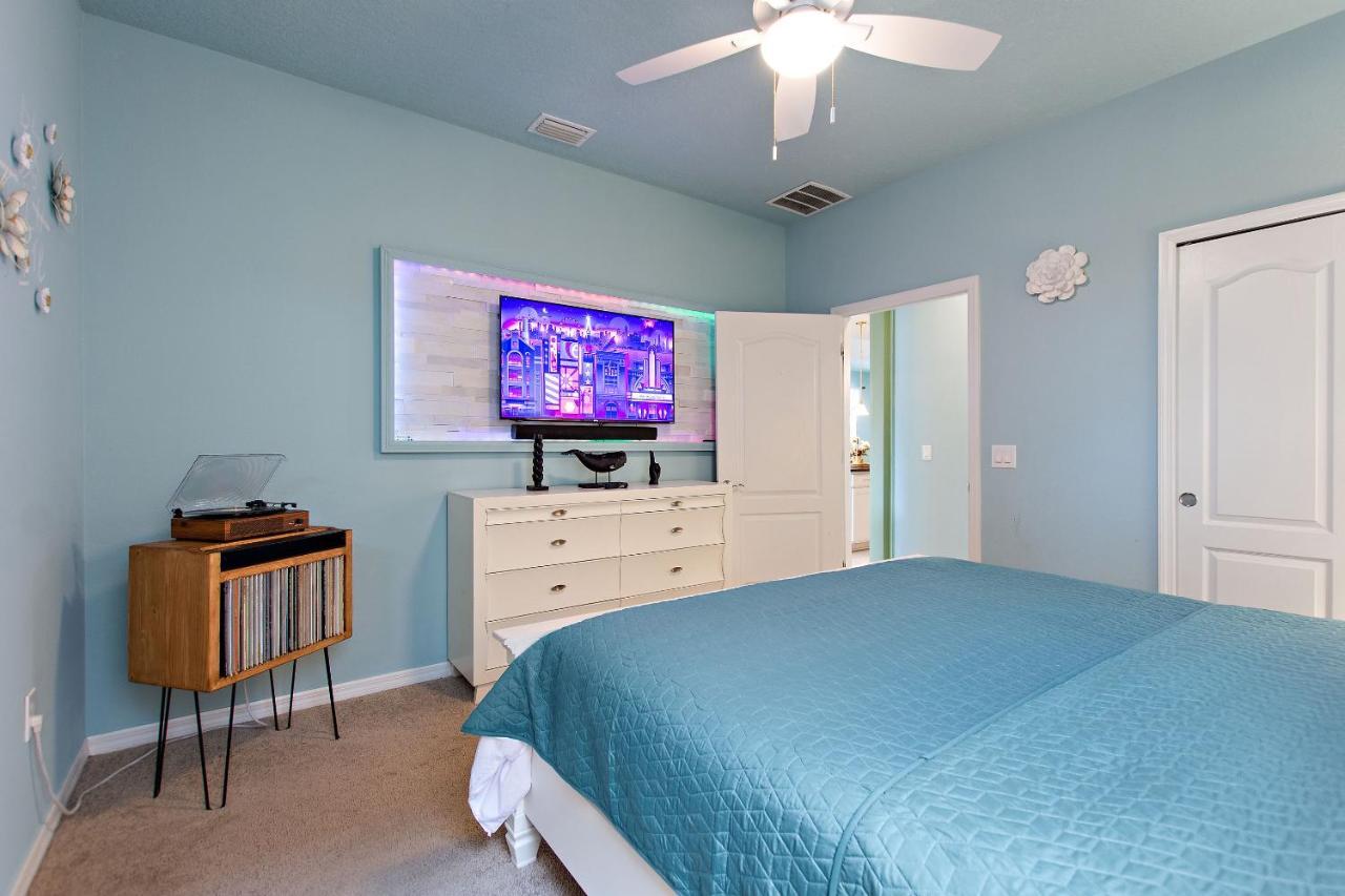 Stylish Cozy Family Getaway With Private Pool And Lake View Kissimmee Bagian luar foto